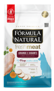 Fórmula Natural Super Premium Fresh Meat Cães Adultos Portes Grande e Gigante Frango, Mandioca e Alecrim