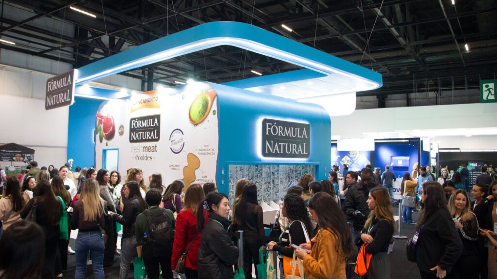 Estande da Fórmula Natural na PET VET EXPO 2025
